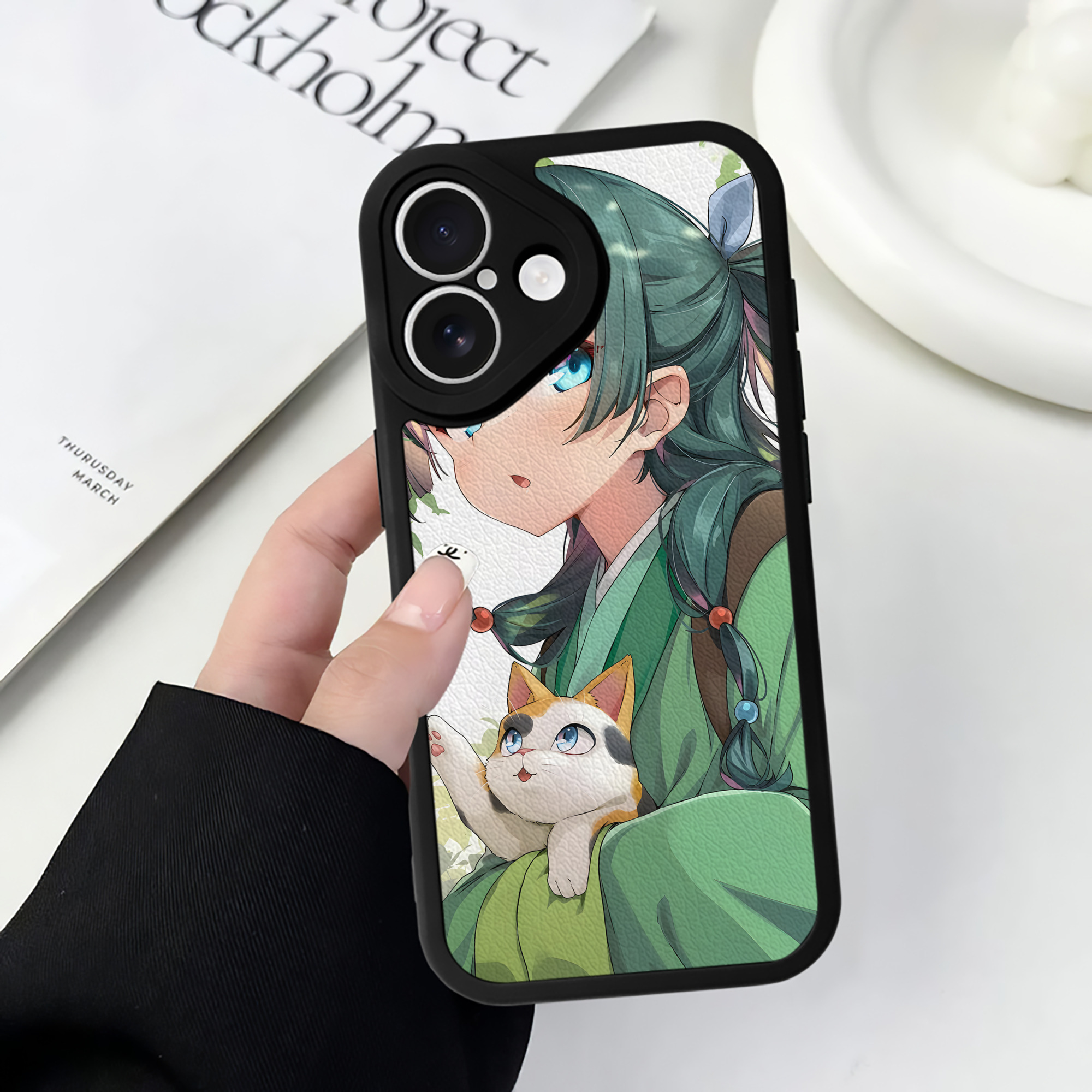 （画像用） 薬屋のひとりごと The Apothecary Diaries 【iPhone 16シリーズ対応】シリコンスマホケース（レザー調） 材質：シリコン